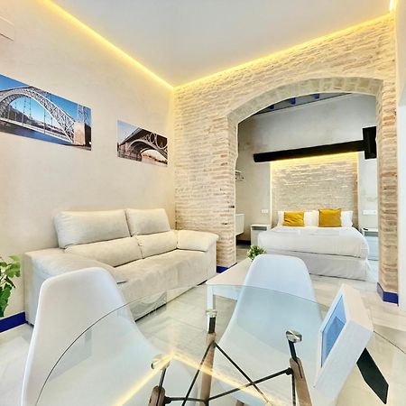 Philippe'S Home Triana Sewilla Zewnętrze zdjęcie